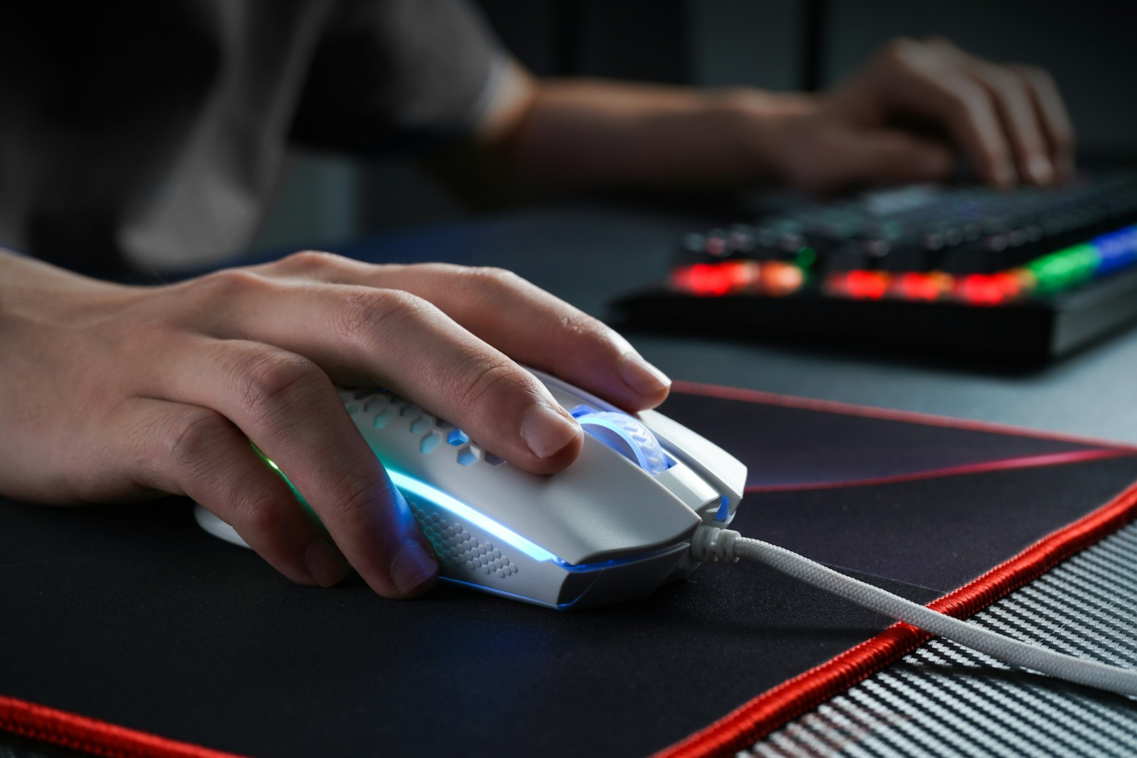 Coole Gaming Keyboards und Gaming Mäuse